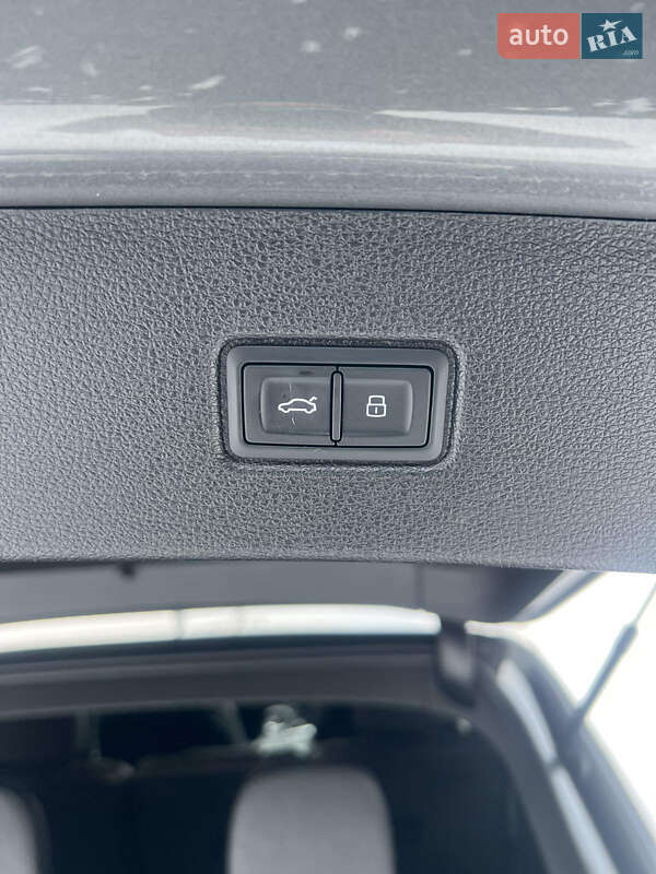 Внедорожник / Кроссовер Audi Q7 2017 в Львове