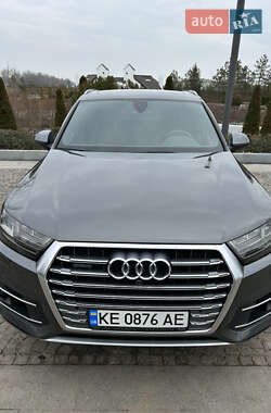 Позашляховик / Кросовер Audi Q7 2018 в Дніпрі