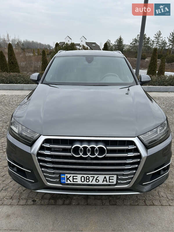 Внедорожник / Кроссовер Audi Q7 2018 в Днепре