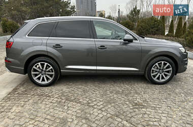 Позашляховик / Кросовер Audi Q7 2018 в Дніпрі