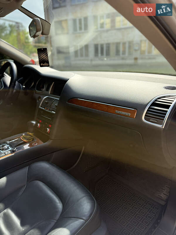 Внедорожник / Кроссовер Audi Q7 2014 в Львове