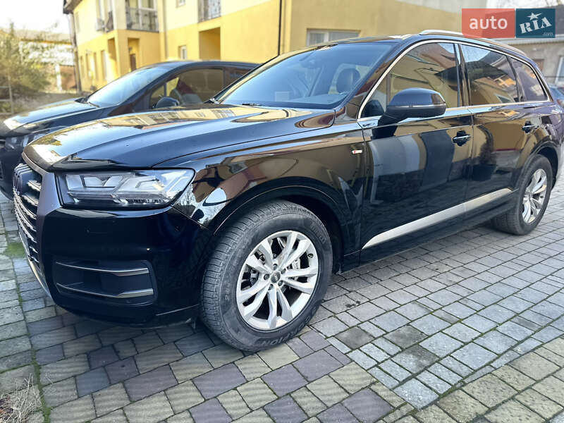 Внедорожник / Кроссовер Audi Q7 2017 в Тернополе