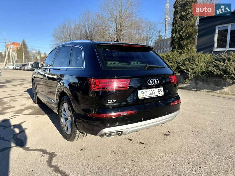 Внедорожник / Кроссовер Audi Q7 2017 в Тернополе