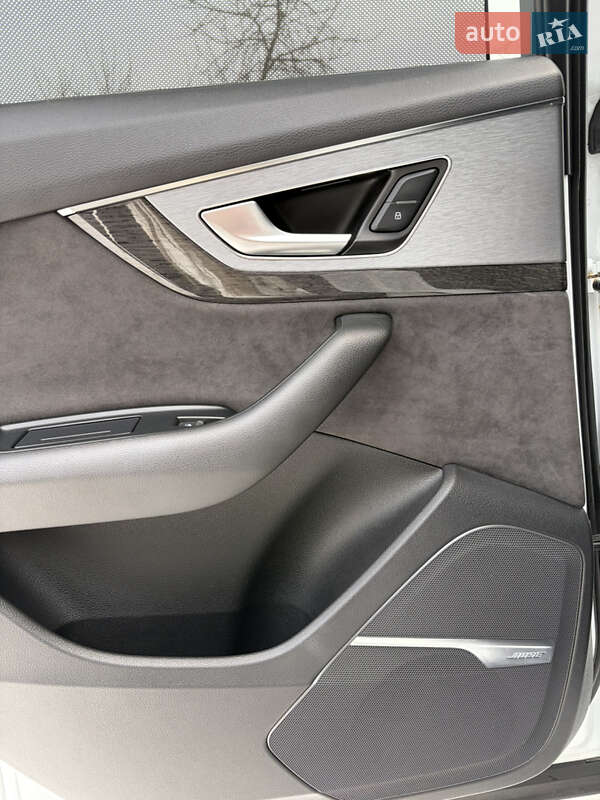 Внедорожник / Кроссовер Audi Q7 2018 в Киеве