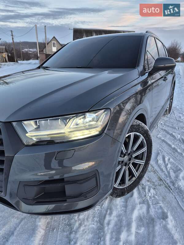 Внедорожник / Кроссовер Audi Q7 2016 в Дунаевцах