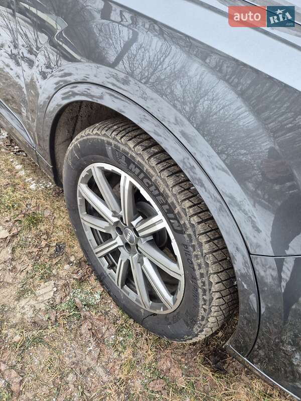 Внедорожник / Кроссовер Audi Q7 2016 в Дунаевцах