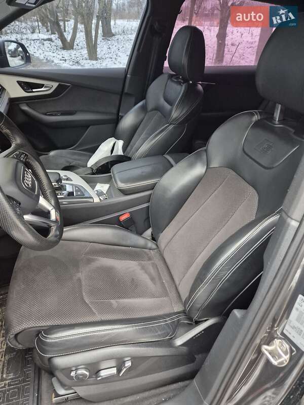 Внедорожник / Кроссовер Audi Q7 2016 в Дунаевцах
