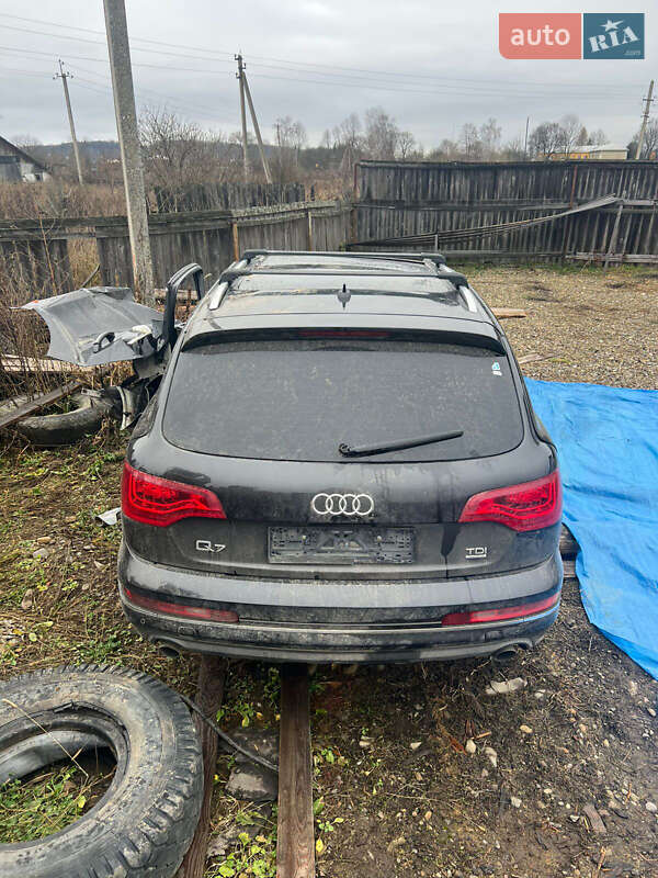 Внедорожник / Кроссовер Audi Q7 2010 в Косове