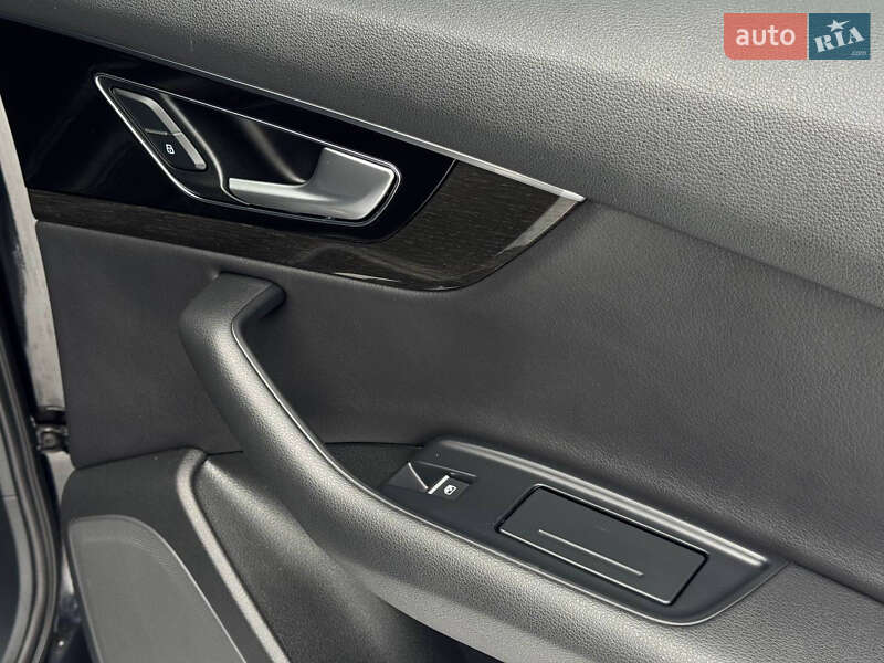 Внедорожник / Кроссовер Audi Q7 2017 в Киеве фото 44 Внедорожник / Кроссовер Audi Q7 2017 в Киеве