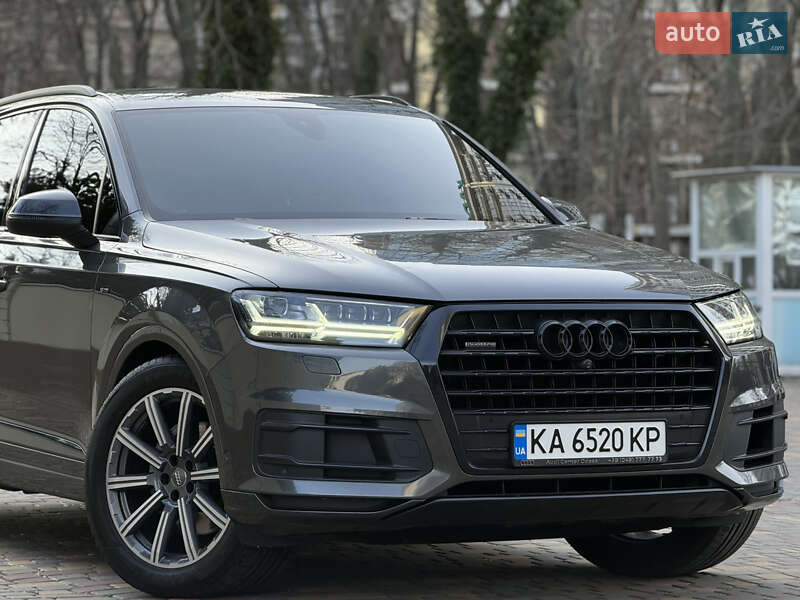 Внедорожник / Кроссовер Audi Q7 2019 в Одессе