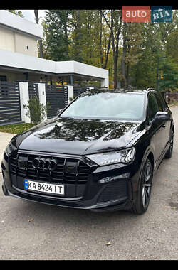 Позашляховик / Кросовер Audi Q7 2020 в Києві