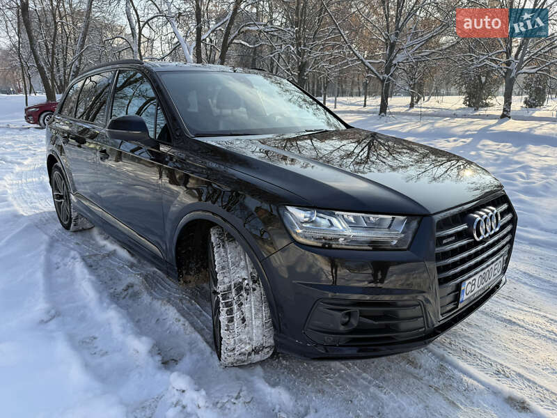 Внедорожник / Кроссовер Audi Q7 2018 в Чернигове