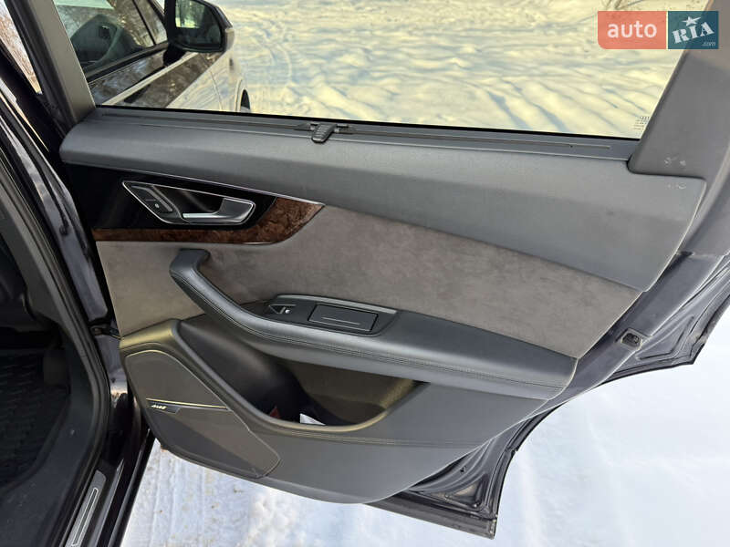 Внедорожник / Кроссовер Audi Q7 2018 в Чернигове