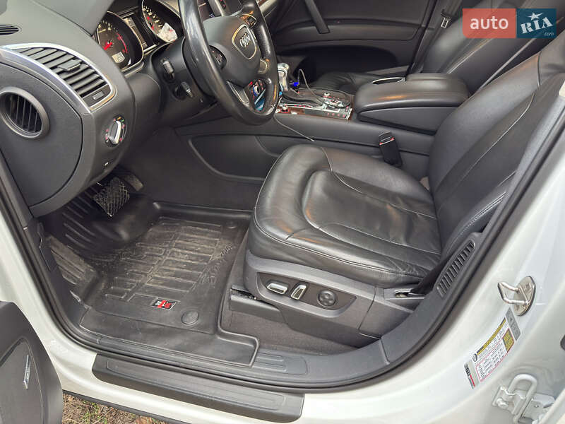 Внедорожник / Кроссовер Audi Q7 2013 в Кременчуге