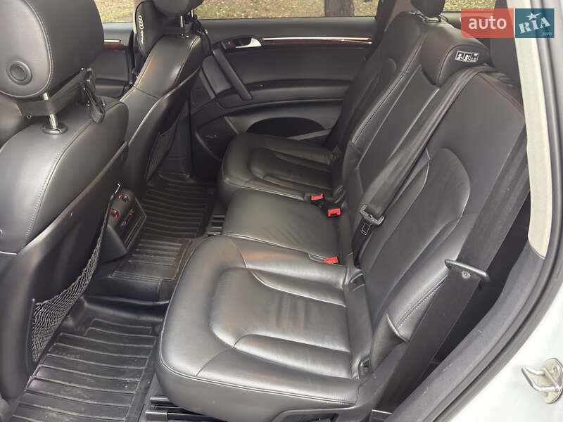 Внедорожник / Кроссовер Audi Q7 2013 в Кременчуге