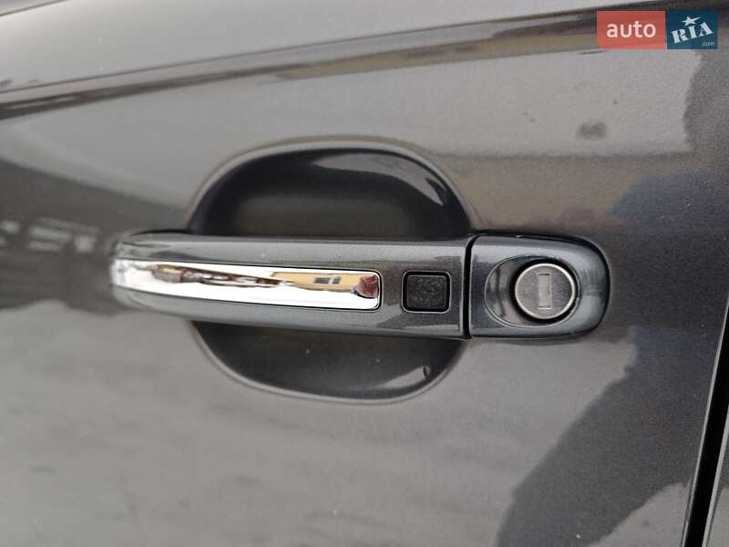 Внедорожник / Кроссовер Audi Q7 2013 в Бродах