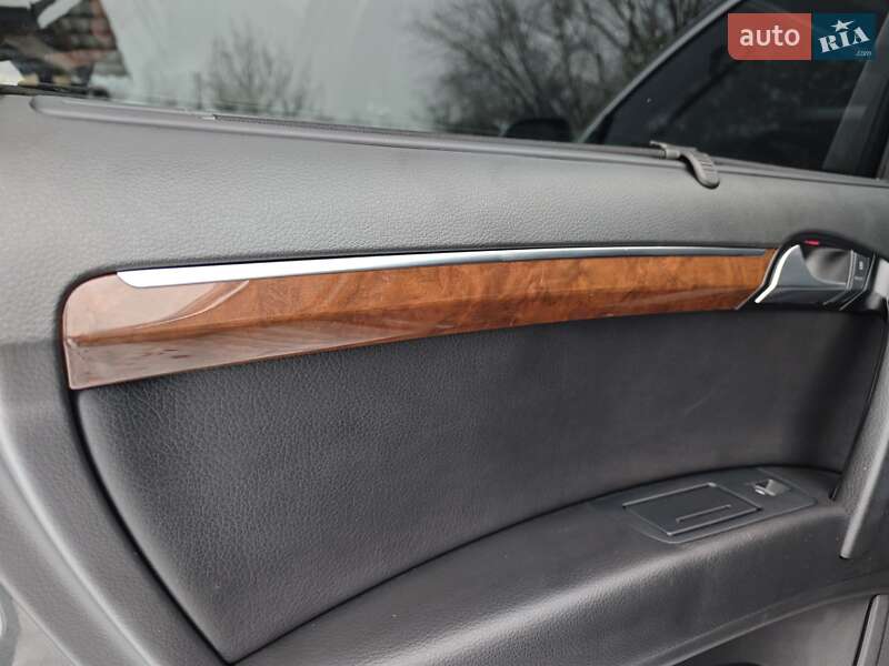 Внедорожник / Кроссовер Audi Q7 2013 в Бродах