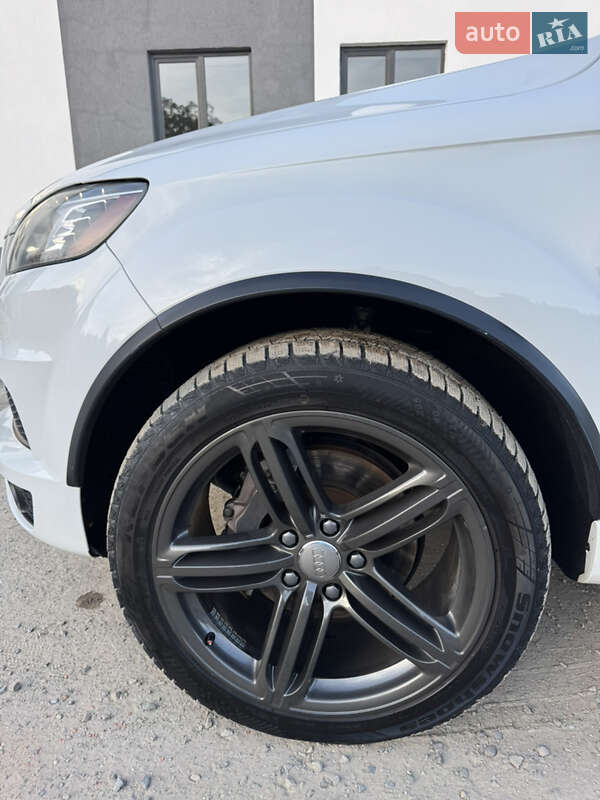 Внедорожник / Кроссовер Audi Q7 2013 в Надворной