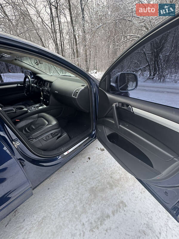 Внедорожник / Кроссовер Audi Q7 2008 в Киеве