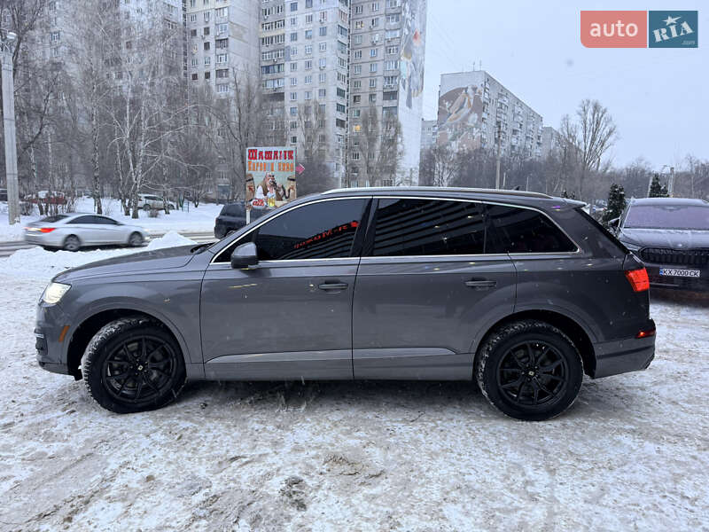 Внедорожник / Кроссовер Audi Q7 2017 в Харькове