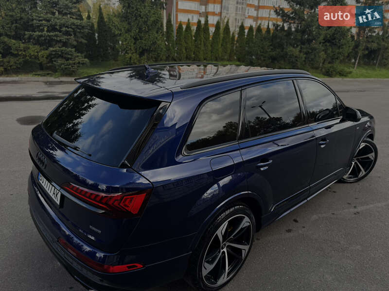 Внедорожник / Кроссовер Audi Q7 2021 в Тернополе