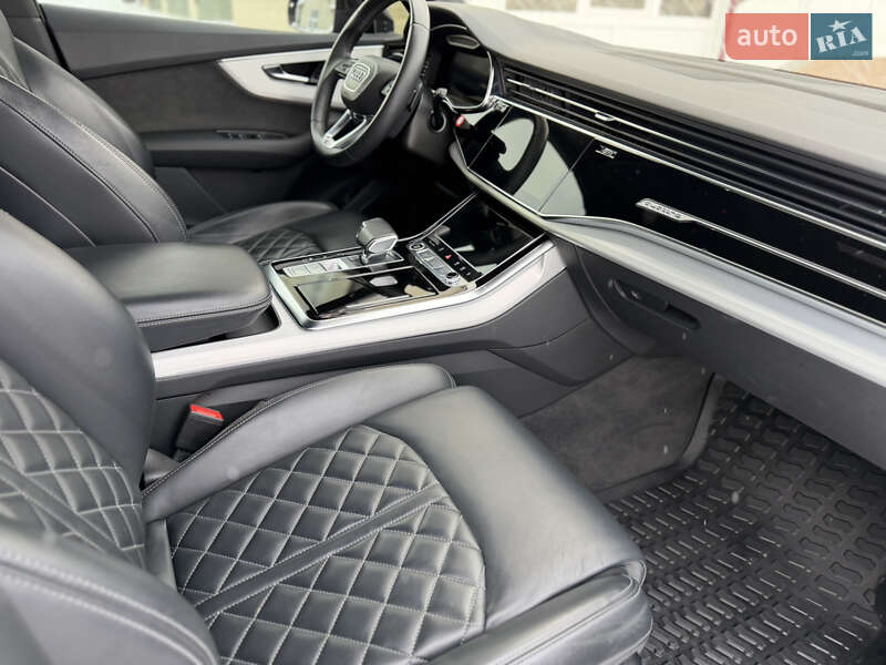 Внедорожник / Кроссовер Audi Q7 2021 в Тернополе
