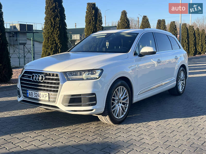 Внедорожник / Кроссовер Audi Q7 2016 в Виннице
