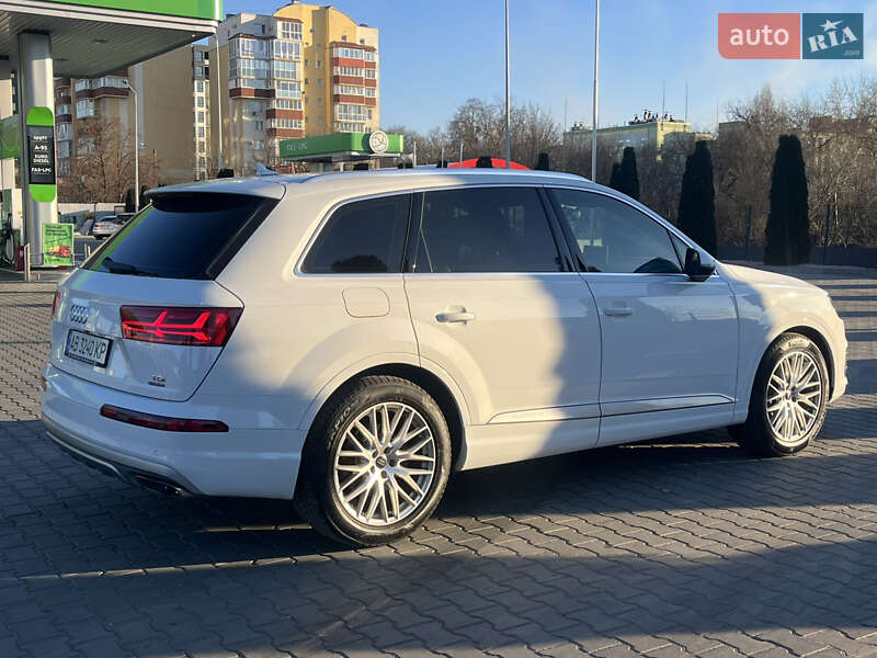 Внедорожник / Кроссовер Audi Q7 2016 в Виннице