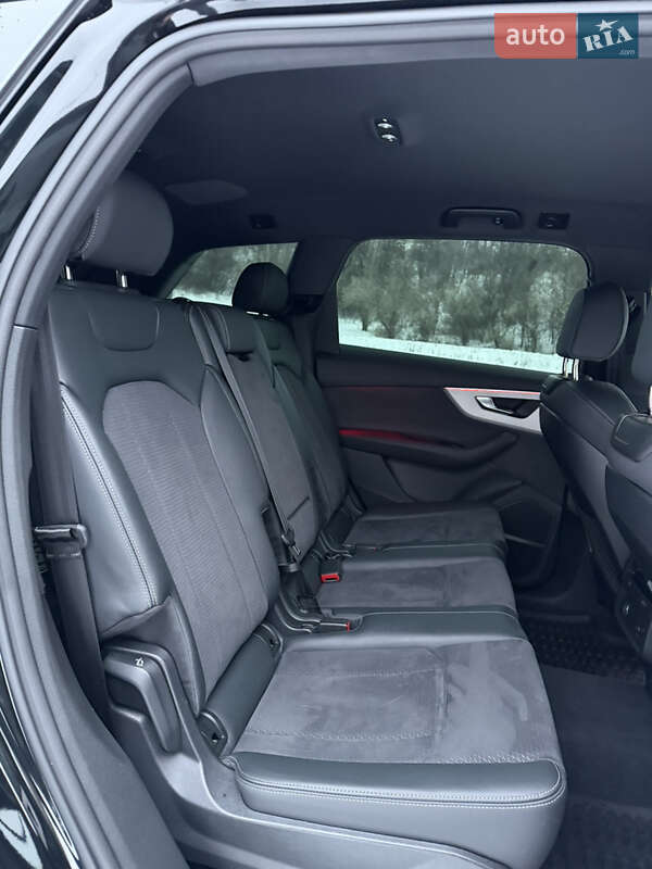 Внедорожник / Кроссовер Audi Q7 2024 в Днепре фото 40 Внедорожник / Кроссовер Audi Q7 2024 в Днепре