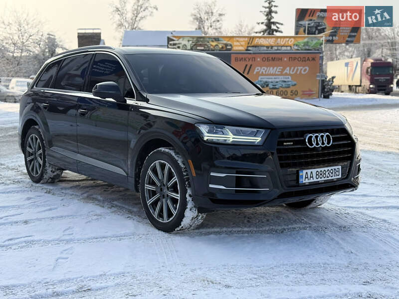 Внедорожник / Кроссовер Audi Q7 2016 в Киеве