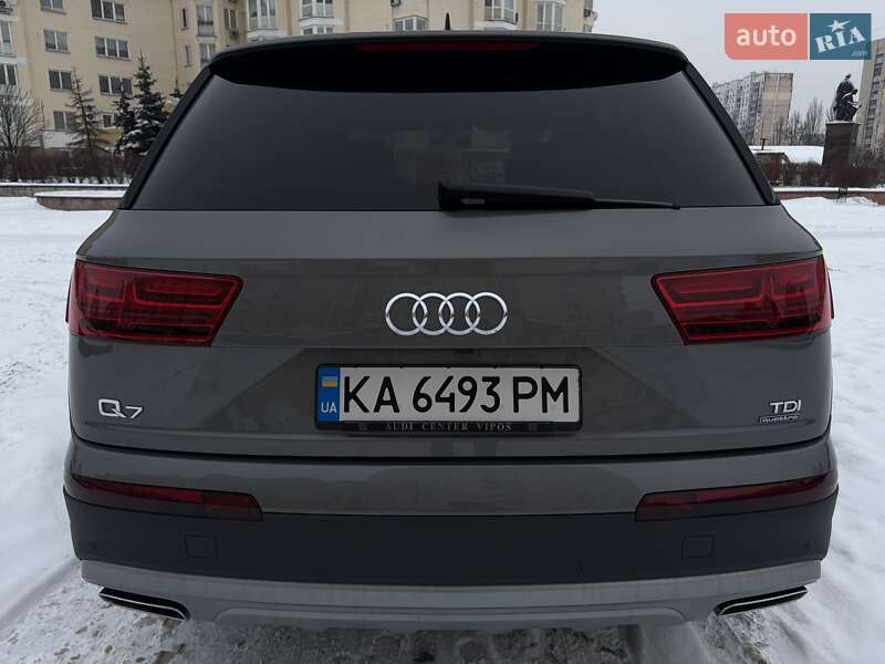 Внедорожник / Кроссовер Audi Q7 2016 в Киеве