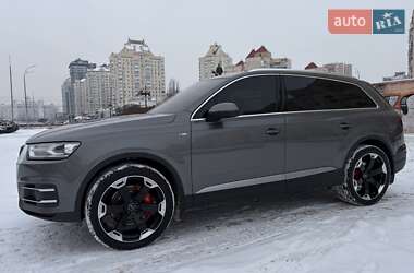 Внедорожник / Кроссовер Audi Q7 2016 в Киеве