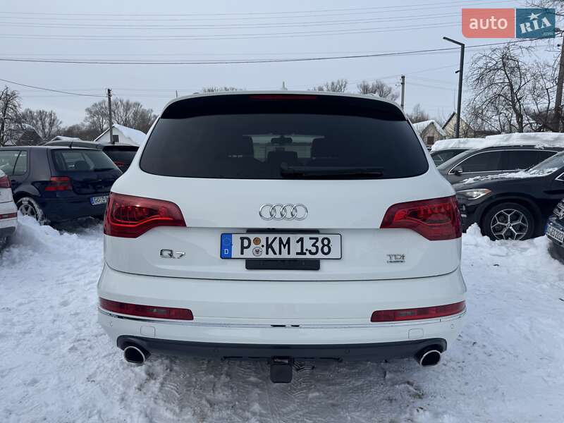 Внедорожник / Кроссовер Audi Q7 2015 в Самборе