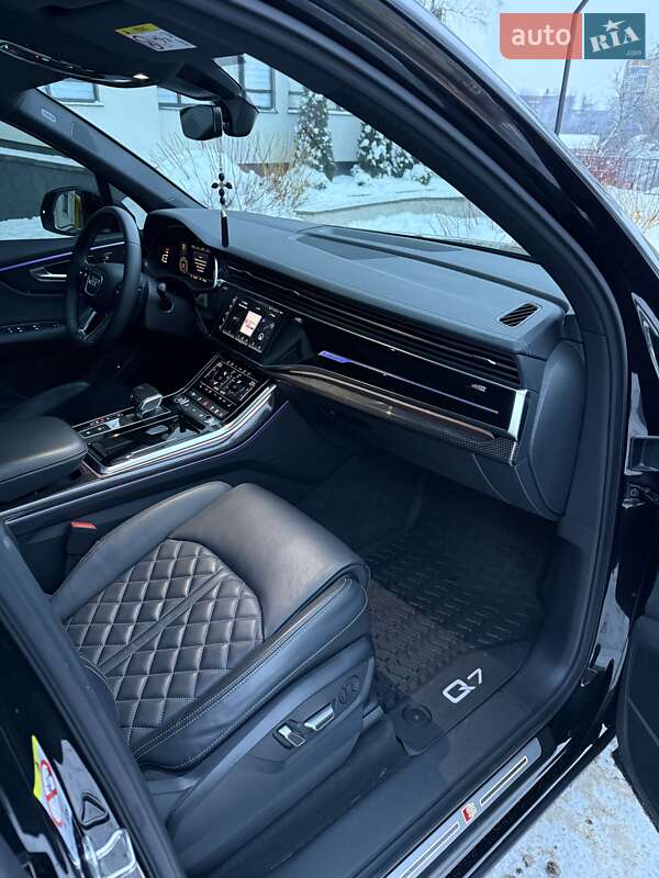 Внедорожник / Кроссовер Audi Q7 2023 в Хмельницком