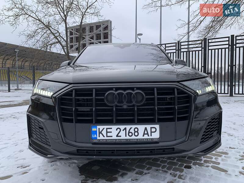 Внедорожник / Кроссовер Audi Q7 2020 в Кривом Роге