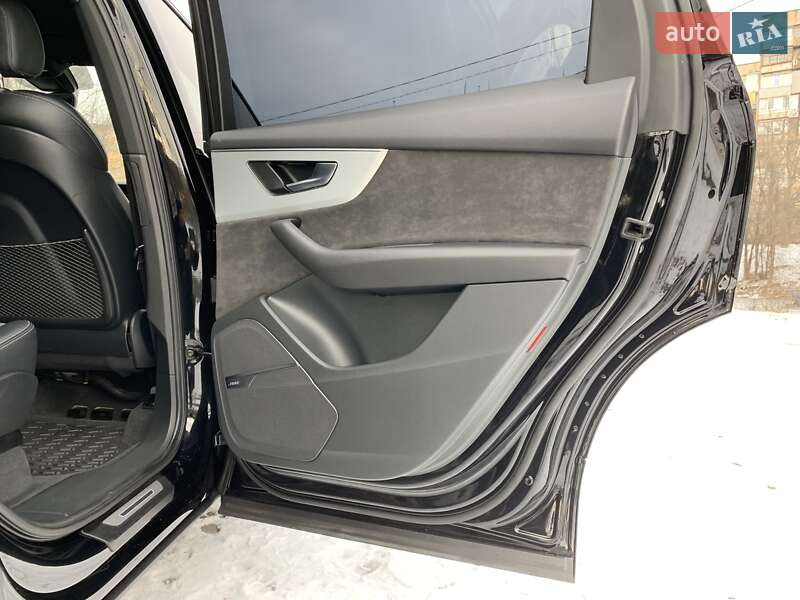 Внедорожник / Кроссовер Audi Q7 2020 в Кривом Роге