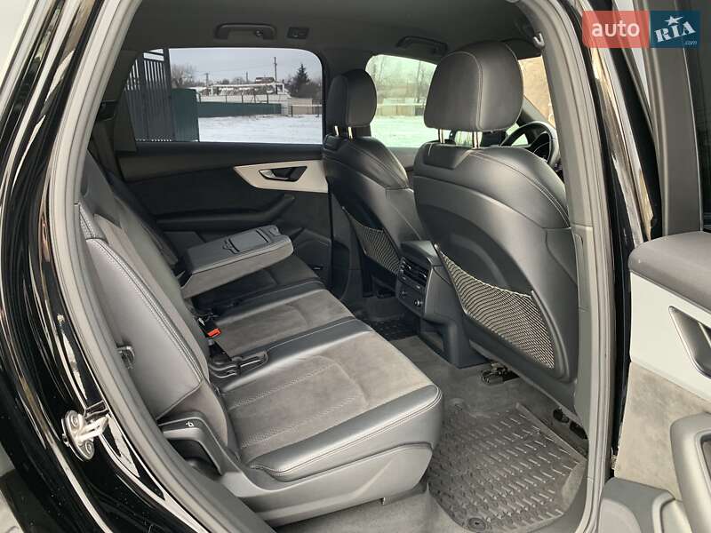 Внедорожник / Кроссовер Audi Q7 2020 в Кривом Роге