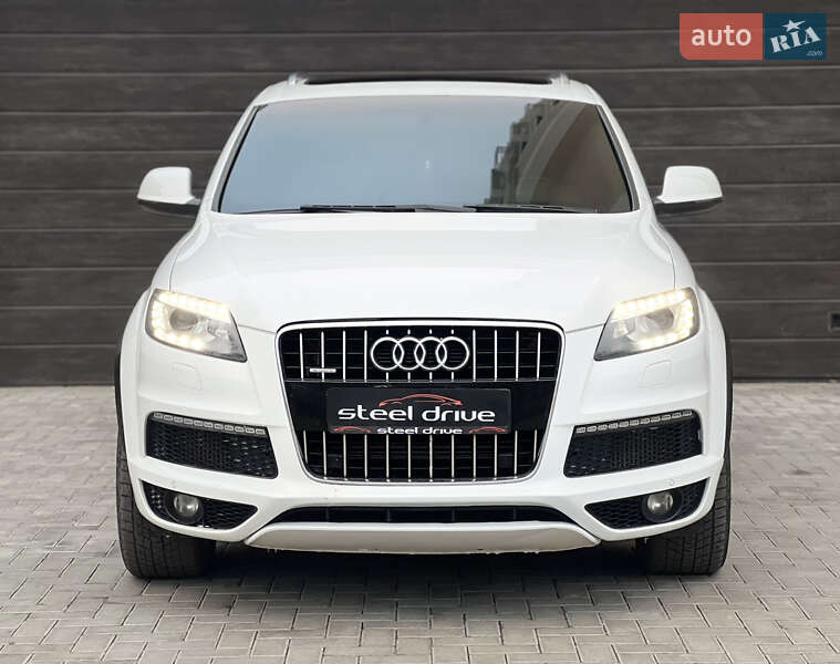 Внедорожник / Кроссовер Audi Q7 2011 в Николаеве