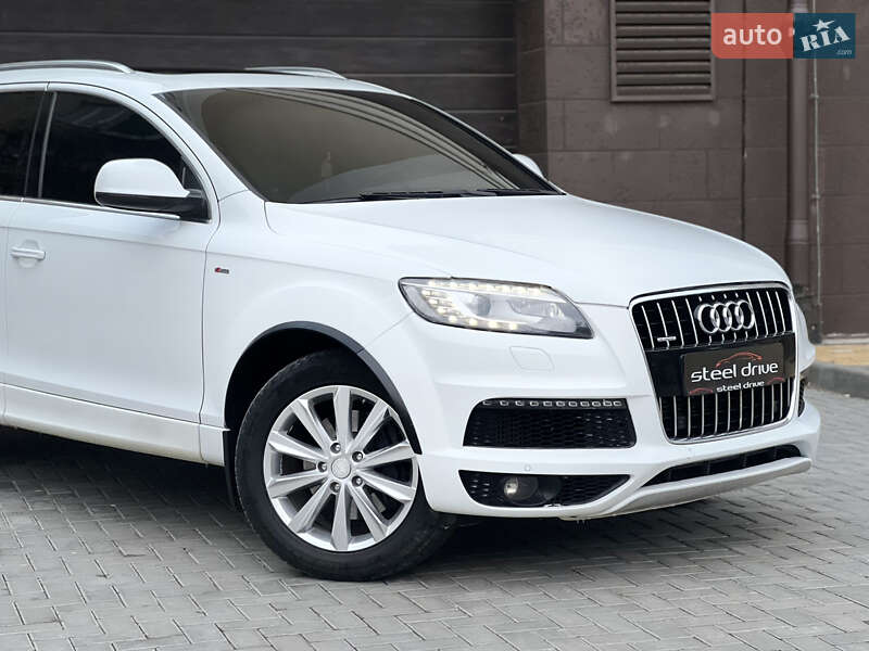 Внедорожник / Кроссовер Audi Q7 2011 в Николаеве