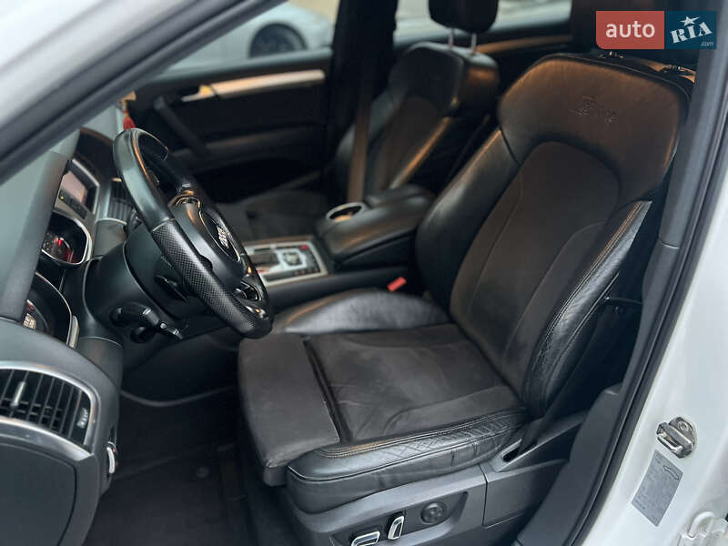 Внедорожник / Кроссовер Audi Q7 2011 в Николаеве