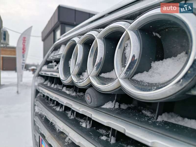 Внедорожник / Кроссовер Audi Q7 2017 в Луцке