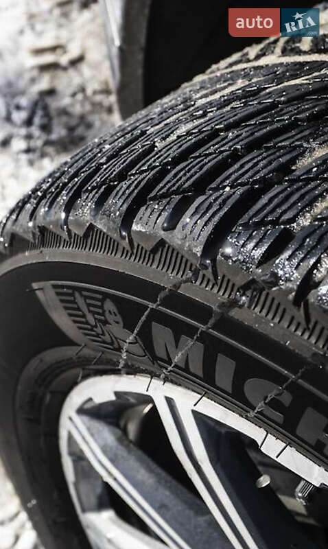 Внедорожник / Кроссовер Audi Q7 2019 в Киеве