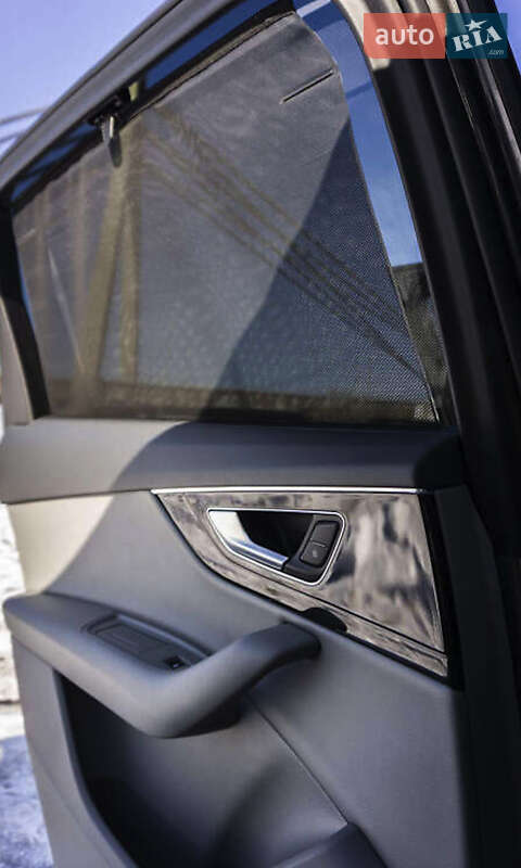 Внедорожник / Кроссовер Audi Q7 2019 в Киеве