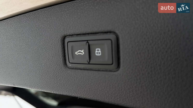 Внедорожник / Кроссовер Audi Q7 2018 в Ужгороде