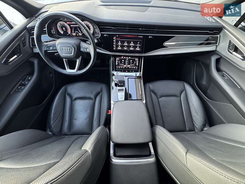 Позашляховик / Кросовер Audi Q7 2020 в Луцьку