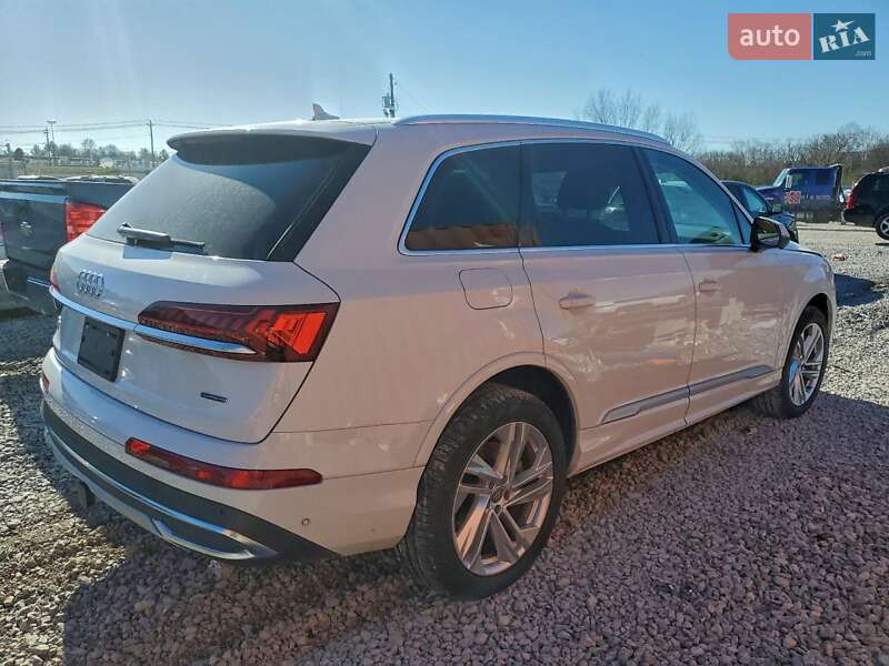 Внедорожник / Кроссовер Audi Q7 2020 в Киеве