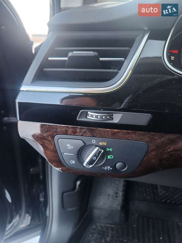 Внедорожник / Кроссовер Audi Q7 2016 в Киеве