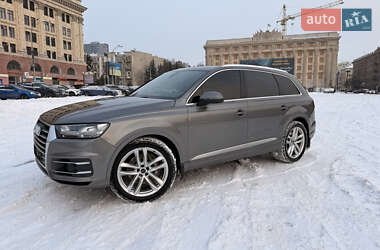 Внедорожник / Кроссовер Audi Q7 2017 в Харькове