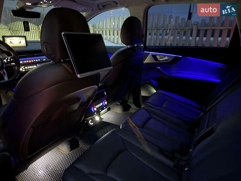 Внедорожник / Кроссовер Audi Q7 2016 в Львове