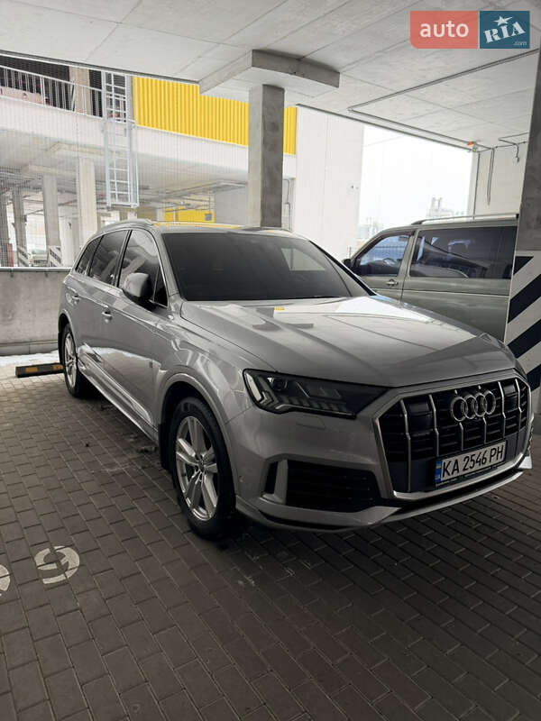 Внедорожник / Кроссовер Audi Q7 2022 в Киеве
